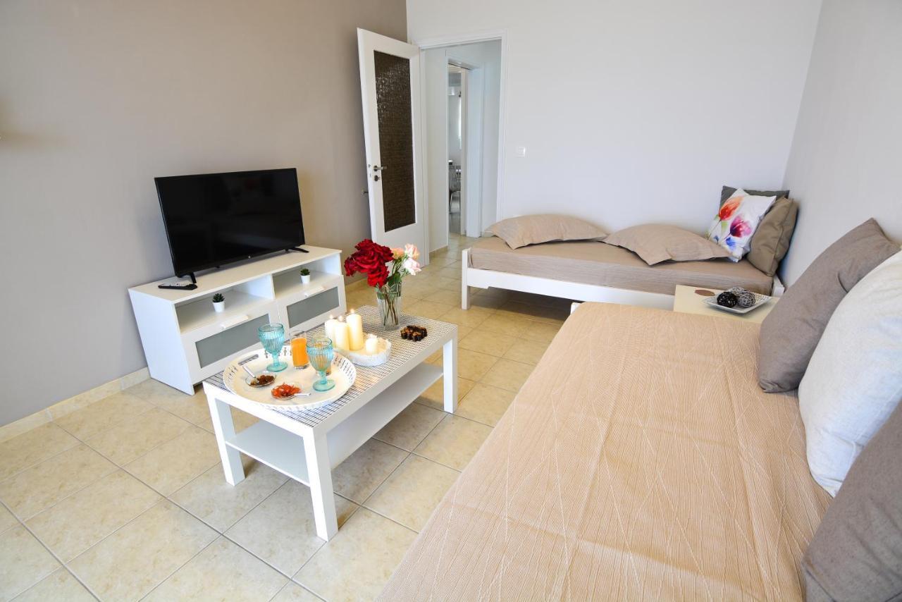 Olea Apartments Xylókastro Eksteriør bilde